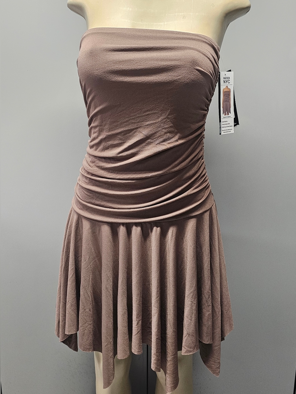 Women's Strapless dress Nwt Small Ni